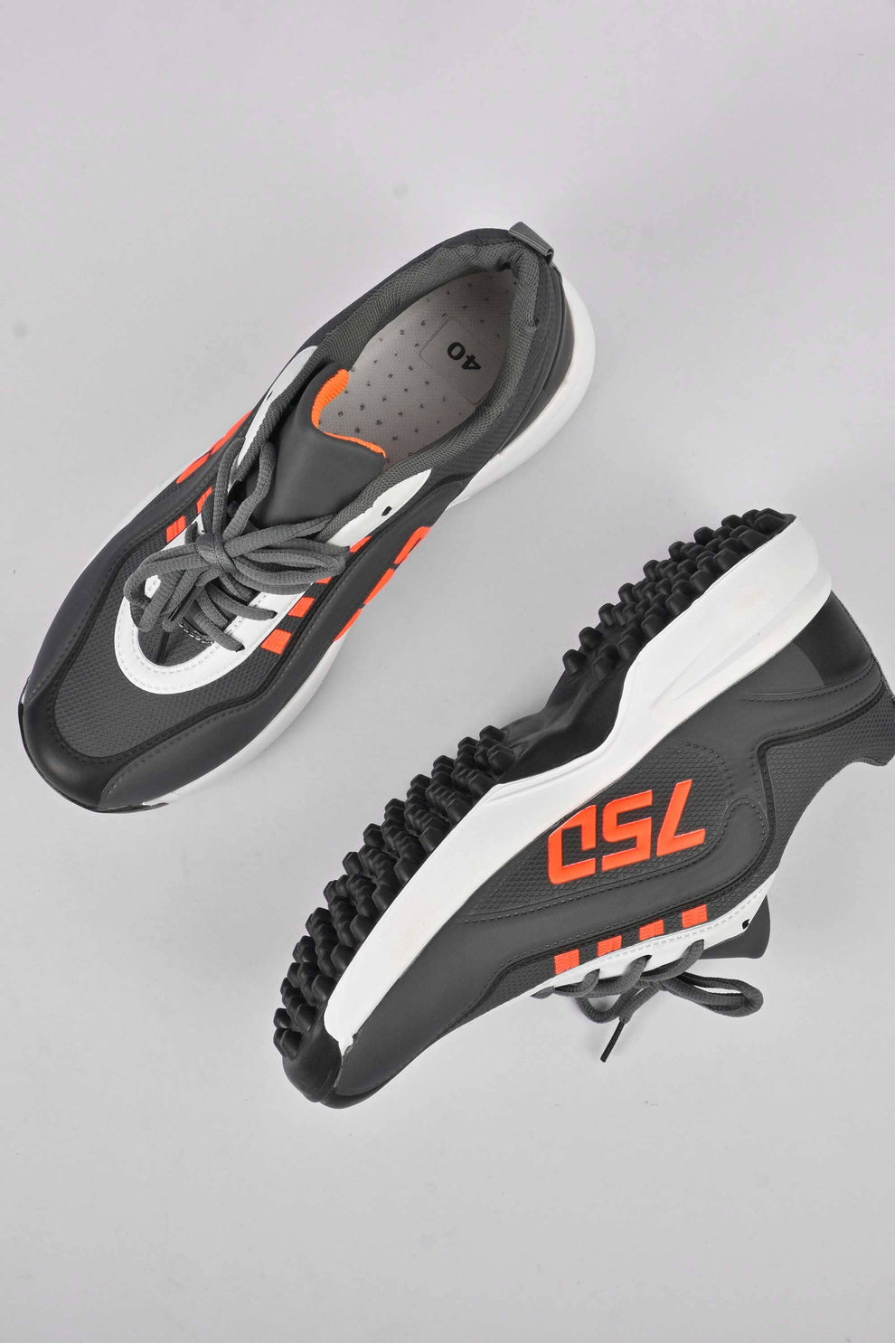 Latest Men Sports Gripper Shoes