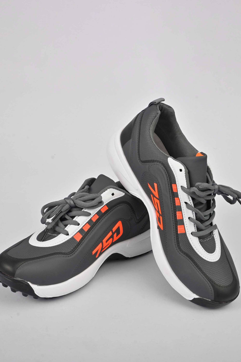 Latest Men Sports Gripper Shoes